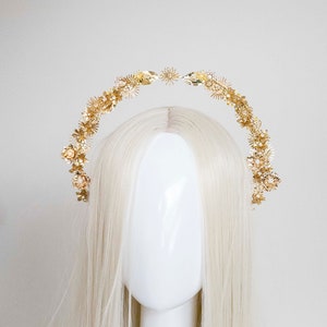 Small Gold Halo Flower crown - Panmilli | Goddess headpiece | Queen Crown | Bridal crown | floral headband | celestial bride | Photoshoot