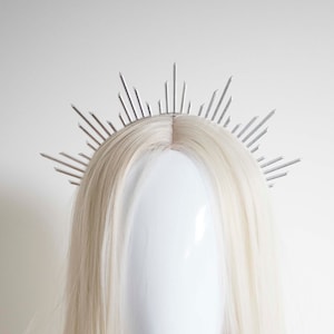 Silver Metal Sun Crown - Panmilli | Goddess Headpiece | Queen Crown | Bridal headband | Idea costume | Sun headpiece | gala