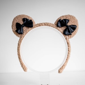 Diadema con orejas de oso de bebé: Diadema de desfile con lazo de peluche