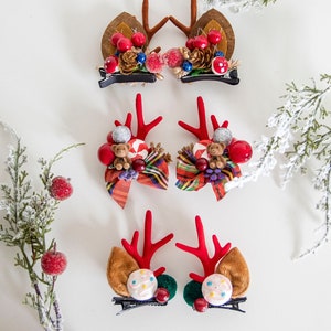 Reindeer antler clip set / festive headband with berry - Panmilli | Reindeer ears | Office Party, Xmas antlers | Baby Holiday headband