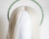 Green Crystal Halo Crown Headpiece, Spiked Emerald Tiara, PANMILLI Celestial Headband, Festival Met Gala Cosplay Bridal Hair Accessory — image 3