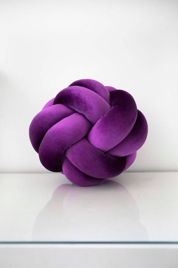 Light Purple Knot Pillow: Scandinavian Decorative Pillow