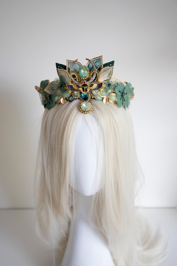 Handmade Egyptian Scarab Crown by PANMILLI - Green Goddess Tiara, Art Deco Lotus Headpiece, Elven Bridal Crown, Fantasy Cosplay Headdress