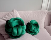 Green Anemone Knot Pillow: Modern Scandinavian Decor — image 1