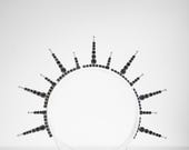 Black Crystal Sunburst Crown - Gothic Halo Headpiece, Celestial Bride Tiara, Dark Queen Spiked Headband, Alt Wedding Hair Piece PANMILLI — image 3
