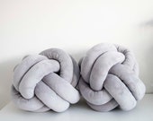 Light Grey Knot Pillow: Modern Scandinavian Decor — image 2