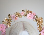 Light Pink Flower Gold Halo Crown: Bridal Headpiece — image 5