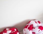 Canadian Maple Leaf Knot Pillow: Decorative Sphere Cushion — image 7