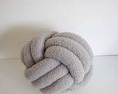 Grey Plush Knot Pillow: Scandinavian Decorative Cushion — image 7