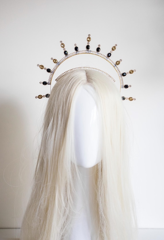 Celestial Halo Crown, Black and Gold Crystal Sunburst Headpiece, Avant-Garde Starburst Tiara, Gothic Wedding Crown, Festival Wear, Panmilli
