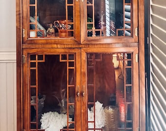 China Cabinet Bookcase Display Century Furniture Hollywood Regency / Chinoiserie Circa 1970. FREE SHIPPING