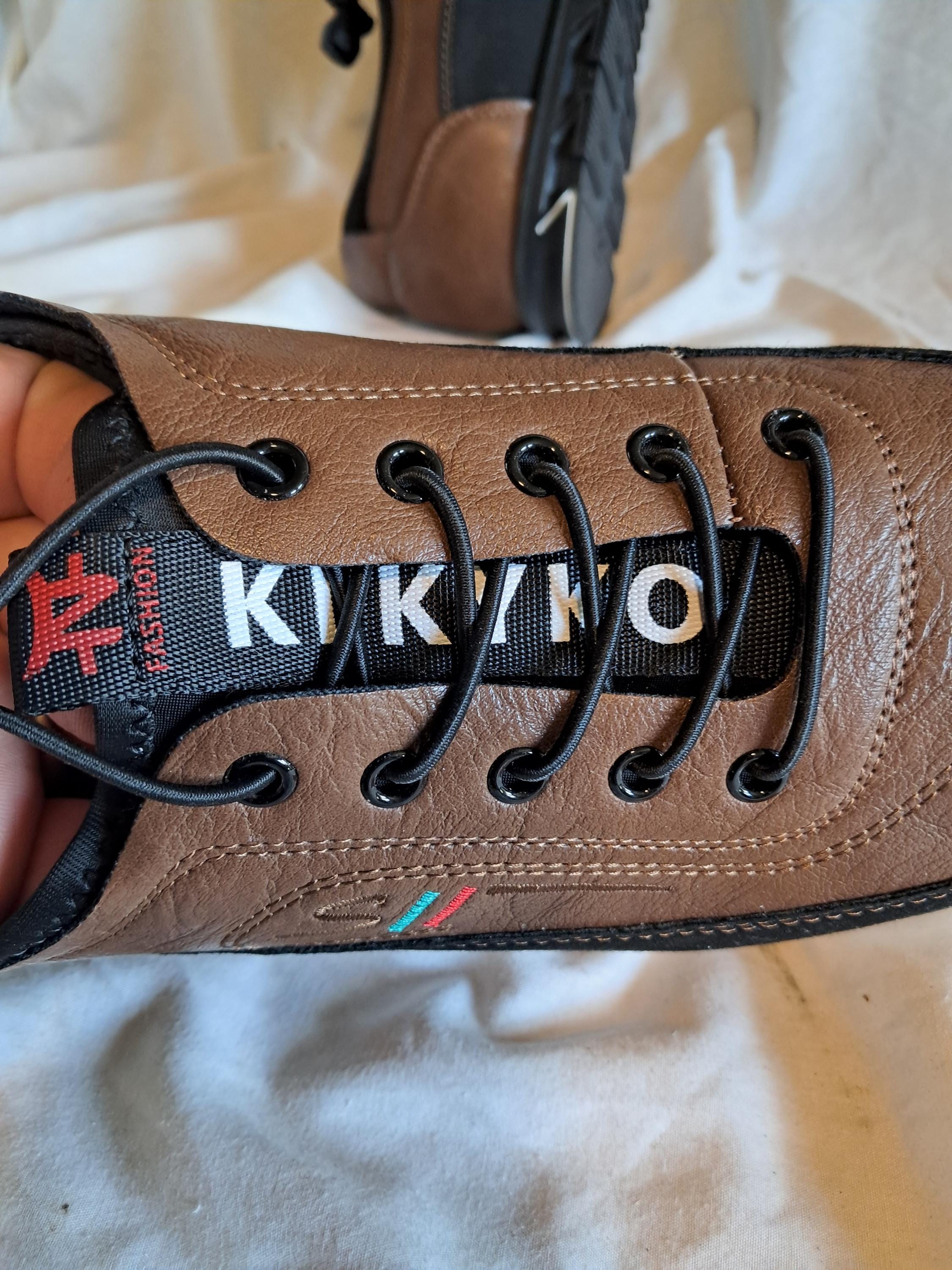 KLKYKO SII Fashion Sneaker Shoes self tying brown black vtg Japan Sz 2.5 Euro 46 MEN main image 4