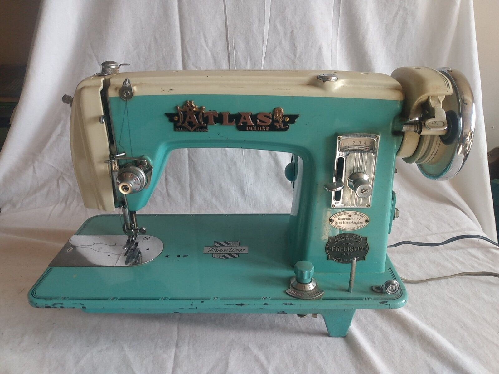 Vintage ATLAS Deluxe Precision Portable Sewing Machine No