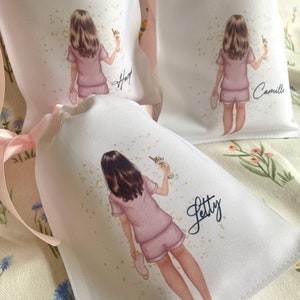Personalised bag ideal for sleepovers weddings pyjamas party pj flower girls gift idea girl kids childrens present image 4