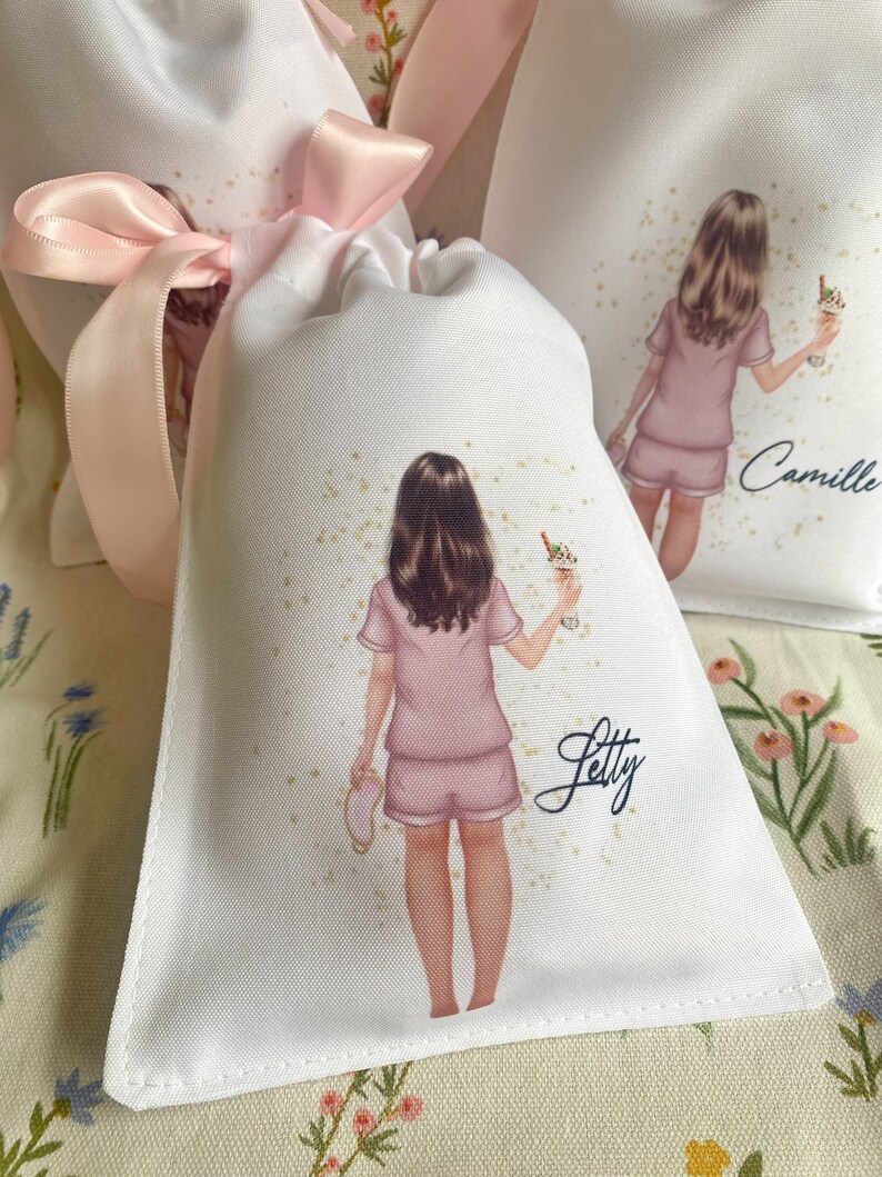 Personalised bag ideal for sleepovers weddings pyjamas party pj flower girls gift idea girl kids childrens present image 1