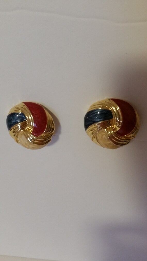 Gold tone metal with swirls of beige,blue and red… - image 4