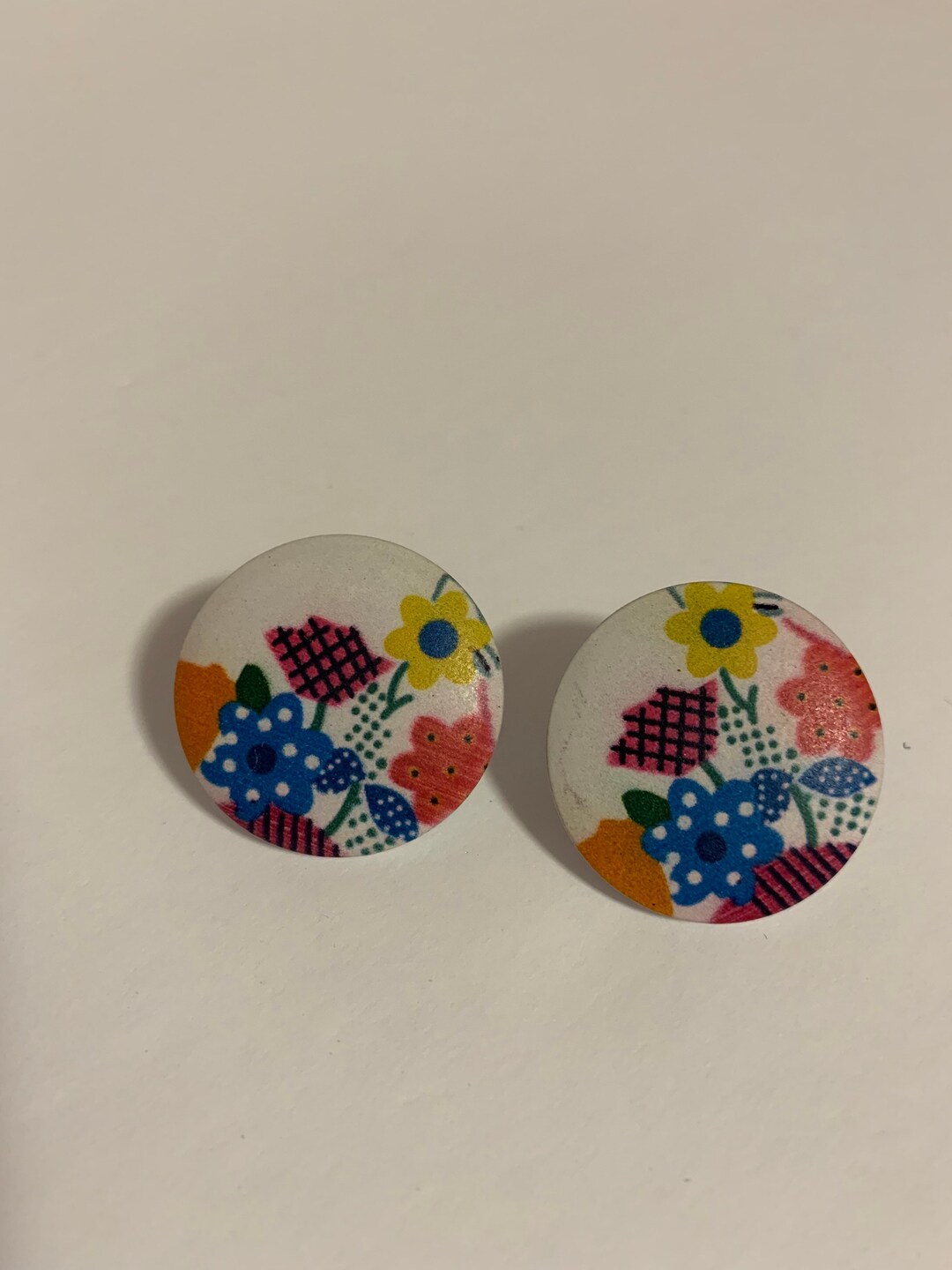 Large Button Style Pierced Earrings With Picture of Flowers. Etsy
