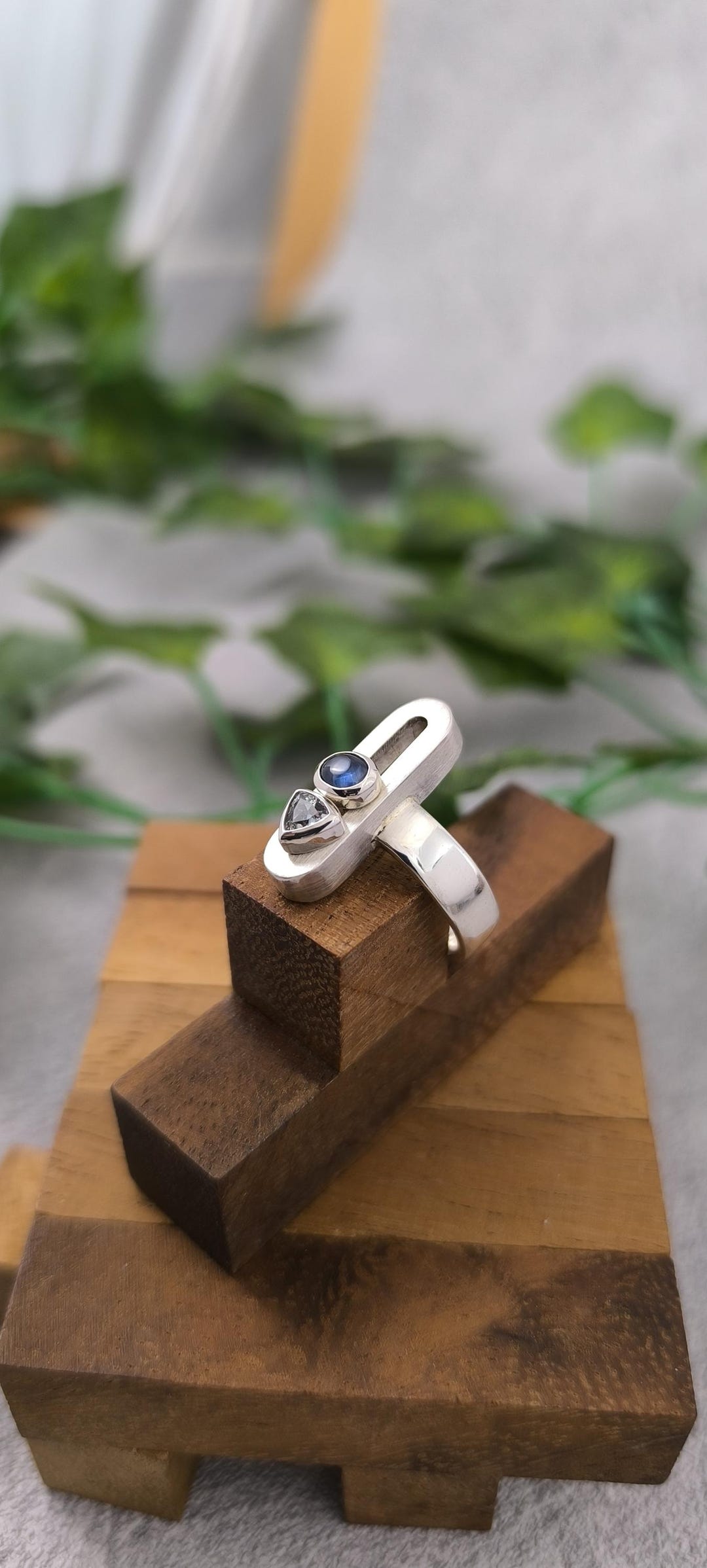 Kinet Rings Kinetic Ring With Aquamarine and Saphire // Sterling Silver Ring With ...