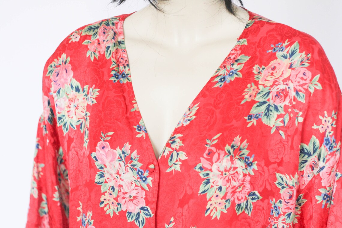 Silk Vintage Floral blouse Formal blouse Casual blouse Womens top Ladies blouse Size XL Short sleeve Abstract blouse Red shirt Colorful, foto 3 di 5