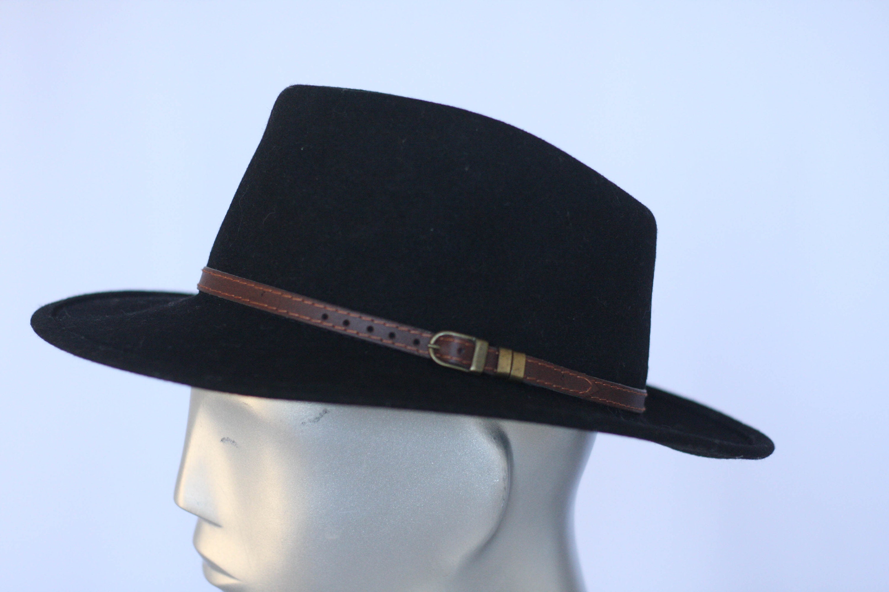 Vintage Style Wool Felt Fedora Hat for Men and Women