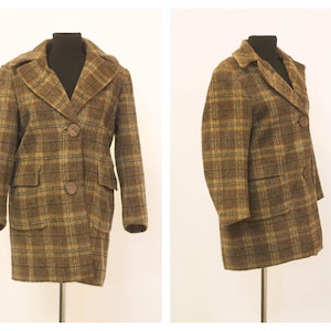 Vintage plaid coat Wool coat Size medium Winter coat Winter overcoat Warm coat Checkered Coat Womens coat Womens jacket Retro coat
