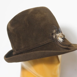 Brown fedora hat Size small 55 Men&#39;s fedora Tan fedora Retro hat Felt fedora Classic fedora Hat for men Homburg hat Man boho hat Feathers