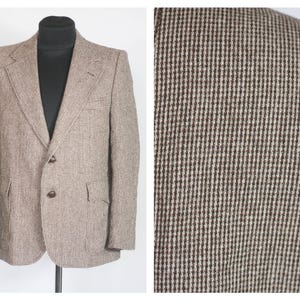 Vintage mens blazer Wool blazer Plaid blazer Stylish blazer Wool jacket Casual blazer Beige blazer Size medium Tweed blazer mens Clothing