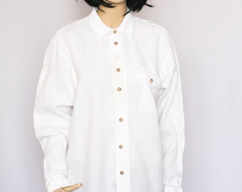 Vintage Linen blouse White blouse Long shirt Oktoberfest shirt Womens blouse Trachten blouse Folk top Oversized blouse Classic shirt