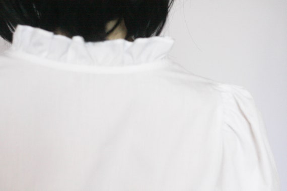 Dirndl blouse Size large  Crop blouse Vintage blo… - image 9