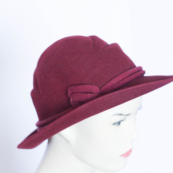 Burgundy Vintage wool hat Womens fedora Size small hat Wool hat Warm hat Winter hat Casual fedora Wool fedora Ladies hat Retro hat