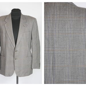 Vintage mens blazer Wool blazer Plaid blazer Stylish blazer Wool jacket Casual blazer Beige blazer Size medium Tweed blazer mens Clothing