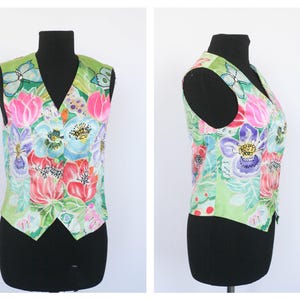 Vintage vest Floral vest Coton vest Office wear Rainbow vest Fabric vest Flowers waistcoat Cropped sweater Sleeveless sweater Vest top Women