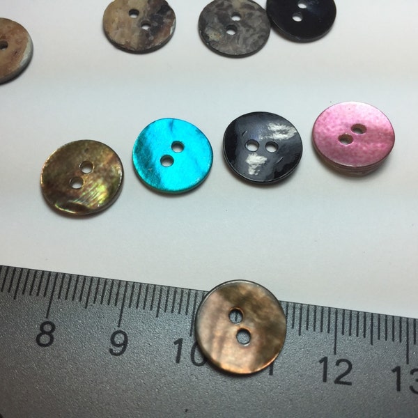 Set of 6 natural shell buttons size 13mm