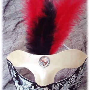 Mask a ' La Venezia ' image 3