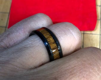 Engraved Black Tungsten Ring, Hawaiian KOA Wood Inlay, 8mm Wedding Band
