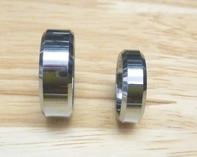 Custom Laser Engraving Ring - 8mm/6mm Tungsten Carbide Beveled Edge High Polish Wedding Band Ring Gift for Her & Gift for Him
