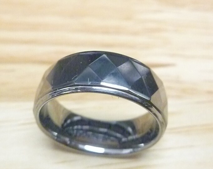 Custom Laser Engraving Ring - 8mm Tungsten Carbide Step Edge Facet Cut Wedding Band Ring for Men Or Women Gift for Her & Gift for Him