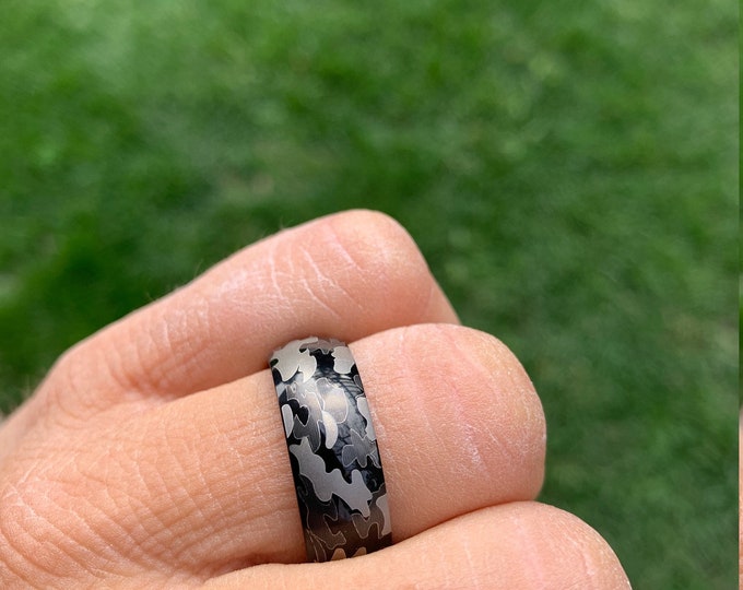 Custom Engraving - 8mm Titanium High Polish Domed Military Army Gray Camouflage Design Wedding Band Ring For Him or Her