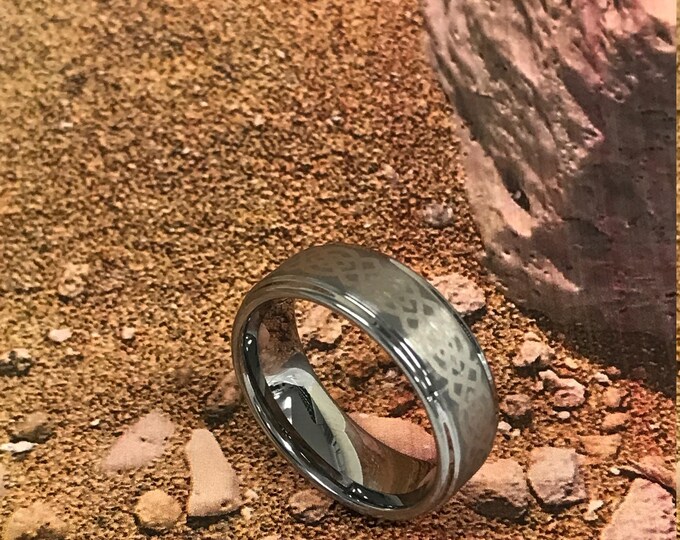 Personalised 8mm Celtic Knot Tungsten Ring, Step Edge Wedding Band for Him or Her, Custom Engraving Engagement Ring, Unique Wedding Band