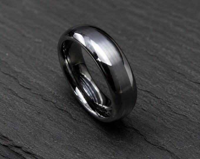 6mm Tungsten Carbide Wedding Ring for Women, Custom Engraved Brushed Center Band, Personalized Men’s Ring, Modern Groom Gift Jewelry