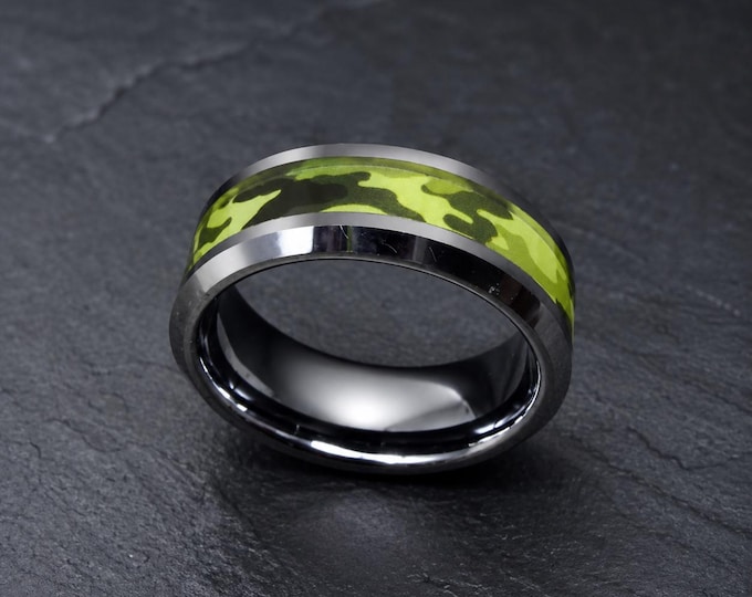 Green Camo Tungsten Wedding Band, Engraved Military Ring, Camouflage Comfort Fit Ring, Durable Carbide Wedding Band, Personalized Gift