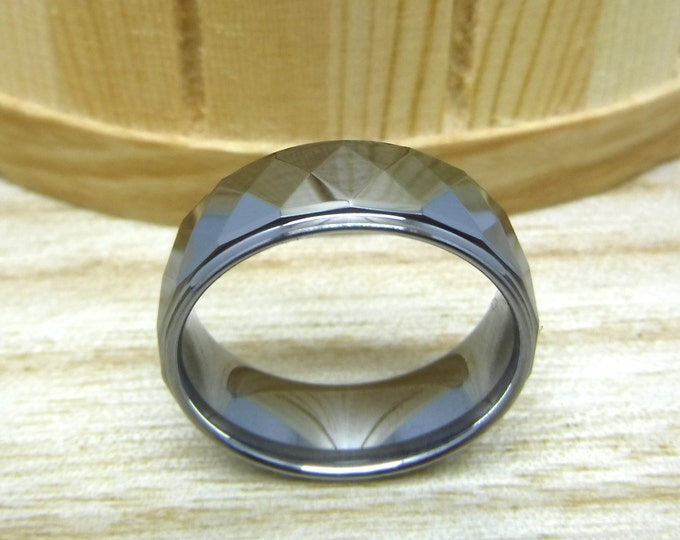 Custom Laser Engraving Ring - 8mm Tungsten Carbide Step Edge Facet Cut Wedding Band Ring for Men Or Women Gift for Her & Gift for Him