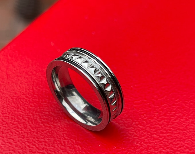 Titanium Wedding Band, Custom 6mm Silver Ring, Black Pyramid Center Inlay Ring for Men & Women, Personalized Engraving Dainty Ring