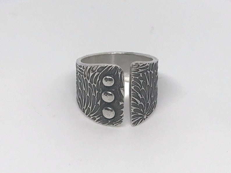 Sterling Silver Textured /& Oxidized Wrap Ring