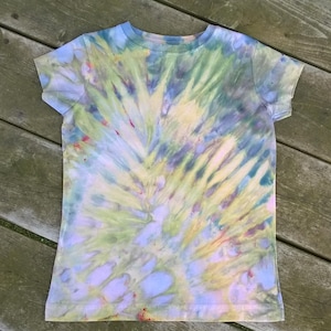 Hand Dyed T-Shirt - Unisex Size Medium - Yellow Ochre and Green - Lizard Tracks - Tie Dye