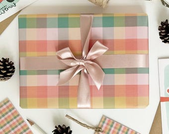 Kerstcadeaupapier geruit - Milieuvriendelijk papier en labels