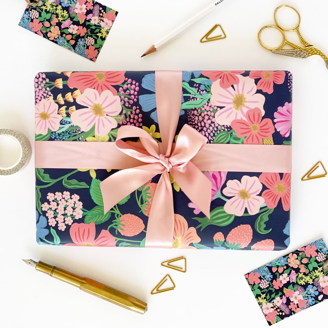 Summer Flowers Recyclable Wrapping Paper Set - Black Eco Friendly Gift ...