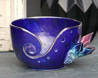 Andromeda Yarn Bowl | Handmade ceramic crystal yarn bowl for an artistic and functional knitting accessory with a touch of natural beauty