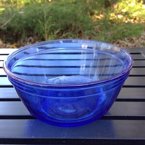 Vintage Hocking Cobalt BLUE Bowl Glass Mixing Bowl Nice www.etsy.com/shop/K1VINTAGE