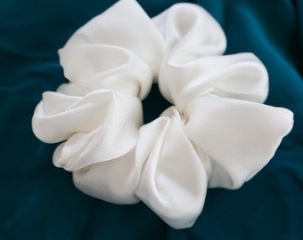 Véritable soie naturelle cheveux géants Scrunchie Blanc - Fabriqué aux États-Unis